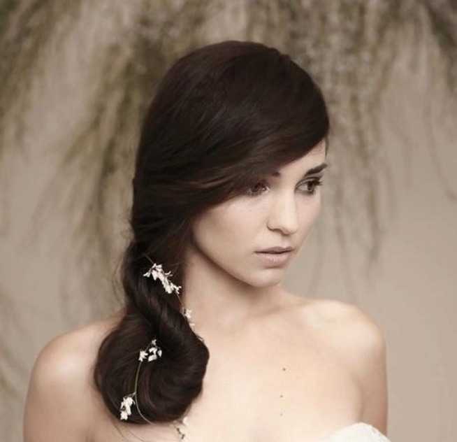 Acconciatura Semiraccolta