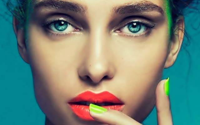 Trucco fluo