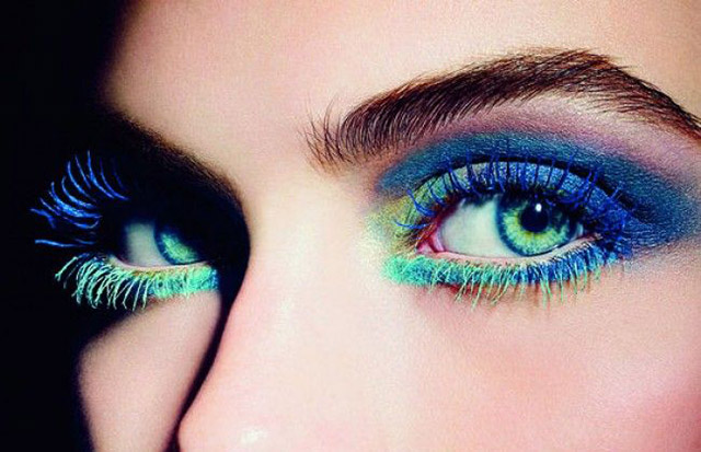 Mascara colorato