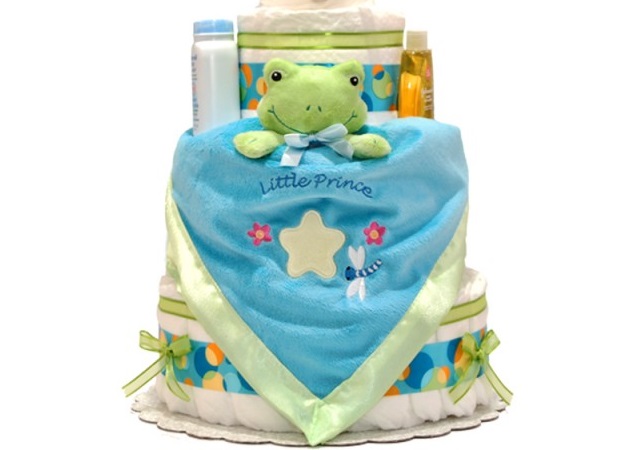 blue-satin-frog-diaper-cake