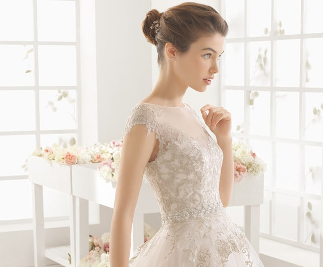 Abito ricamato Aire Barcelona