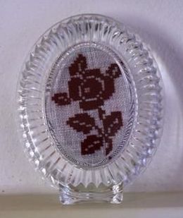 cornice_con_decorazione_punto_croce