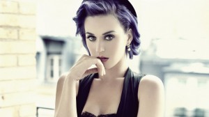 Taglio corto colorato per Katie Perry