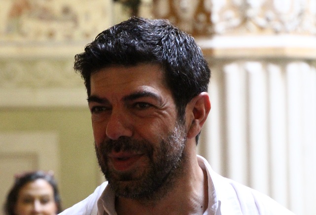 Pierfrancesco_Favino_(02)