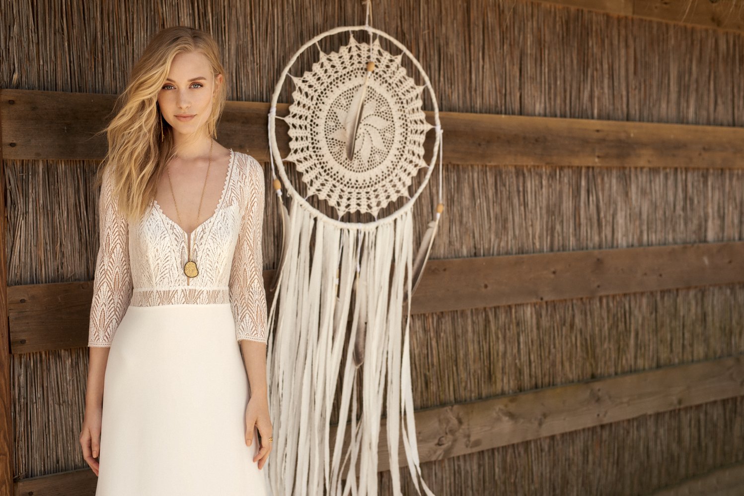 Abito da sposa Rembo styling con maniche lunghe