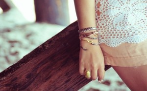 top in maglia per l'estate