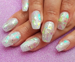 Manicure olografica