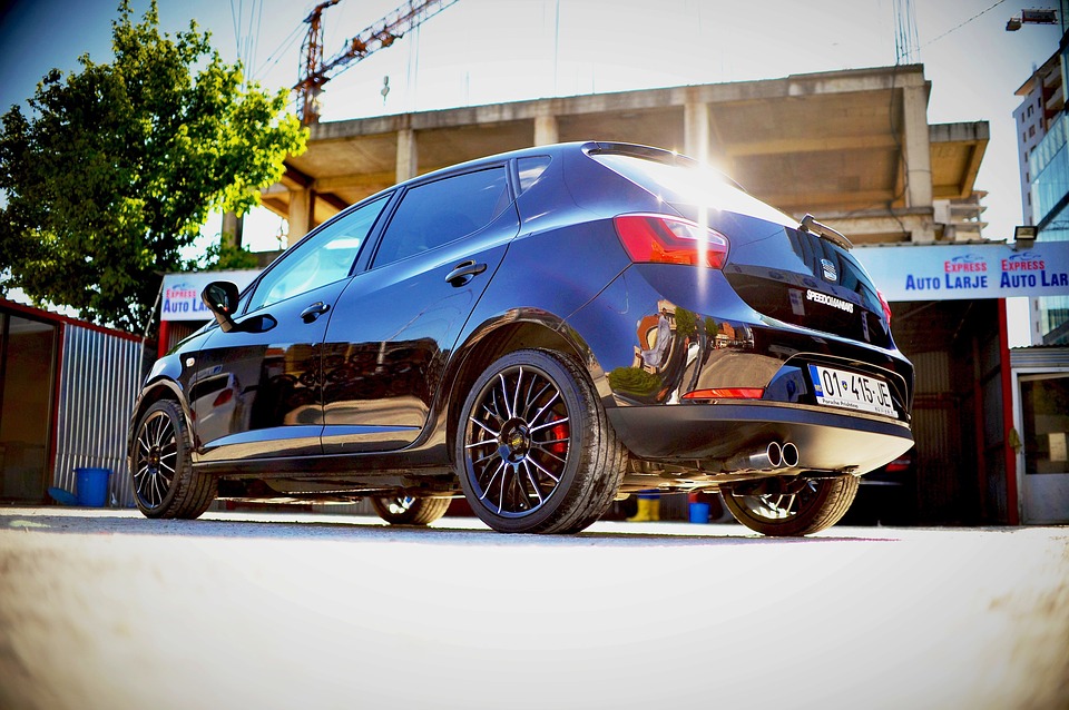 Bambini dimenticati in auto