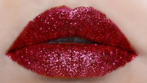 Rossetto glitter il must per Natale e Capodanno 2020