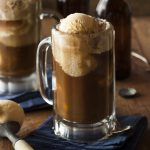 38169752 - refreshing root beer float with vanilla ice cream