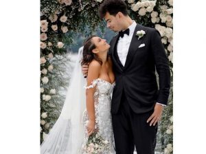 e1363081-310a-4336-bcdd-4a96244f7dfe