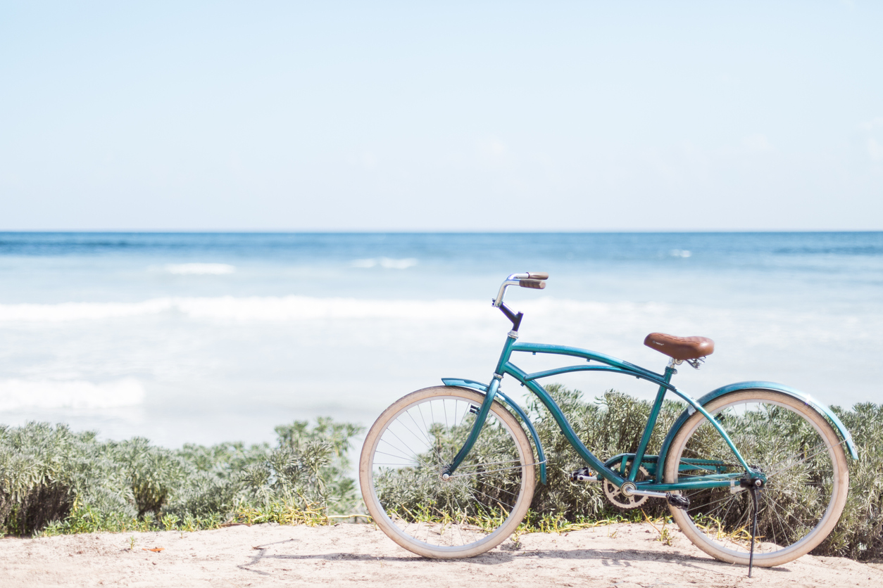 Vintage bicycle in front of the caribbean sea