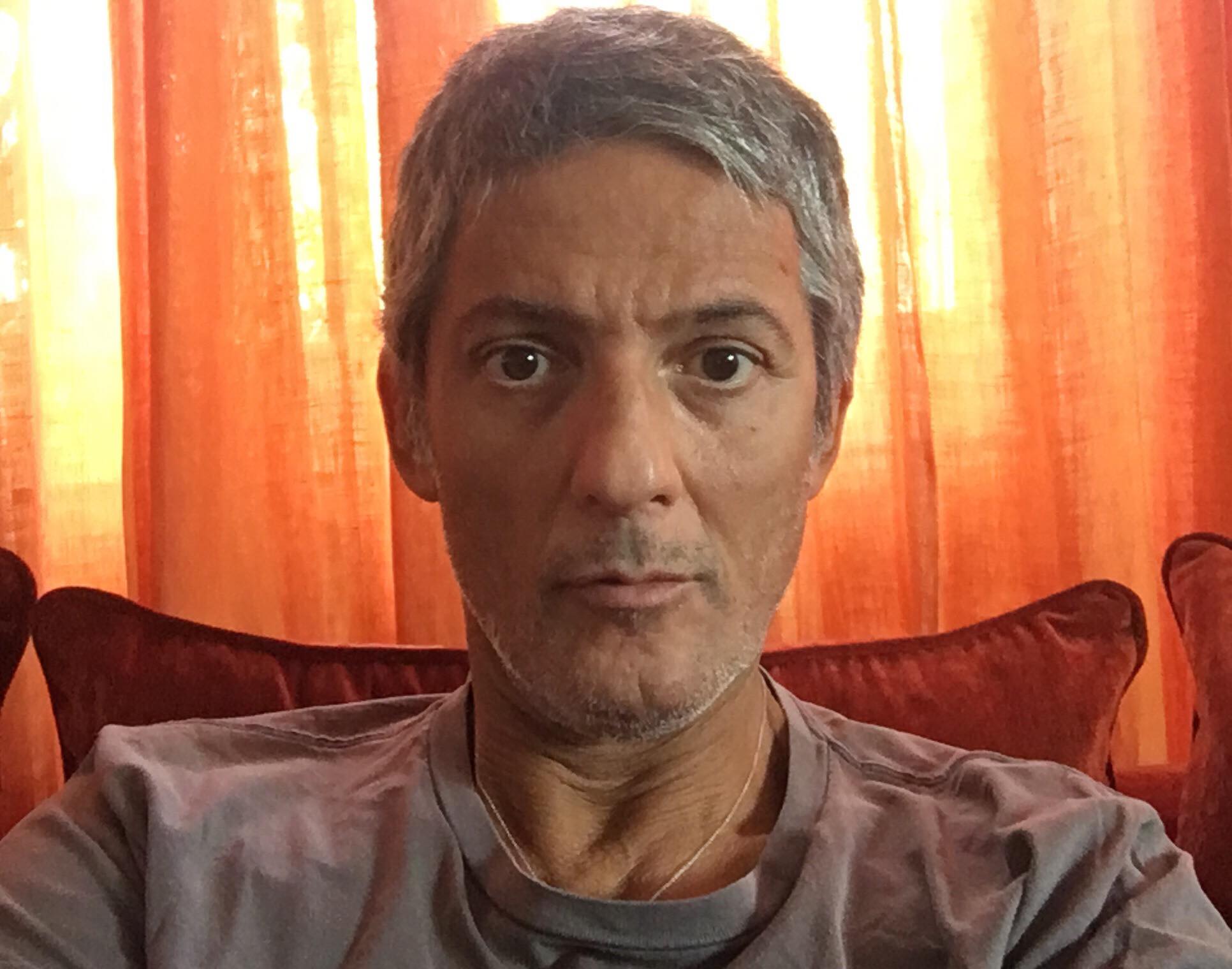 Fiorello svela: "Ho avuto due melanomi, vi racconto com'è andata"