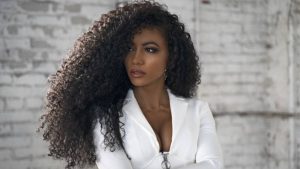 Cheslie Kryst, la modella che si è tolta la vita negli USA.
