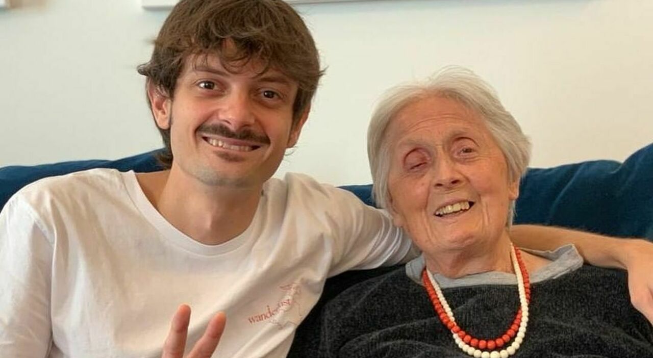 Fabio Rovazzi e la nonna.