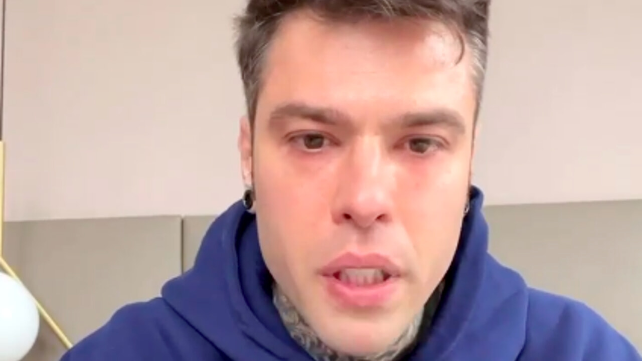 Fedez operato al San Raffaele di Milano.