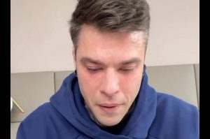 Fedez su Instagram: "Ho un problema di salute".