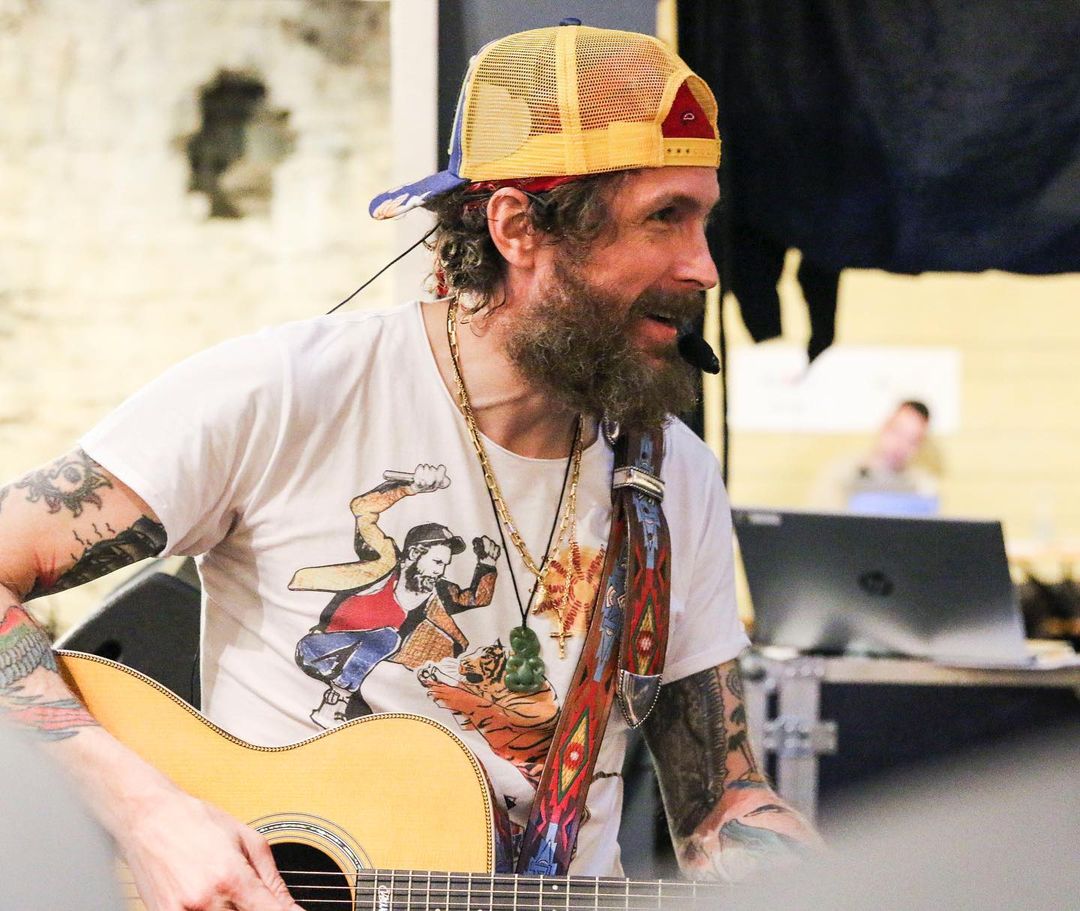 Jovanotti, biografia, discografia, vita privata e Instagram di Lorenzo Cherubini