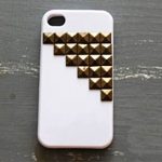 Custodia per iPhone con le borchie