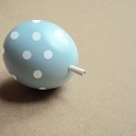 Uova di Pasqua fai da te con messaggio segreto