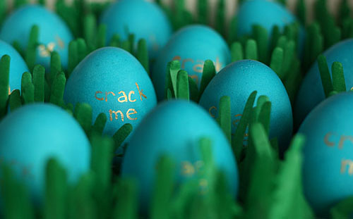 Uova di Pasqua fai da te con messaggio segreto