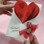 Biglietto d'auguri fai da te pop-up