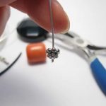 Creare gioielli: come realizzare un pendente di corallo