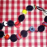Collana fai da te con bottoni