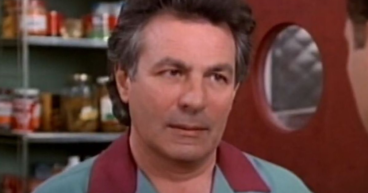 Morto Joe E. Tat, Nat di Beverly Hills 90210.