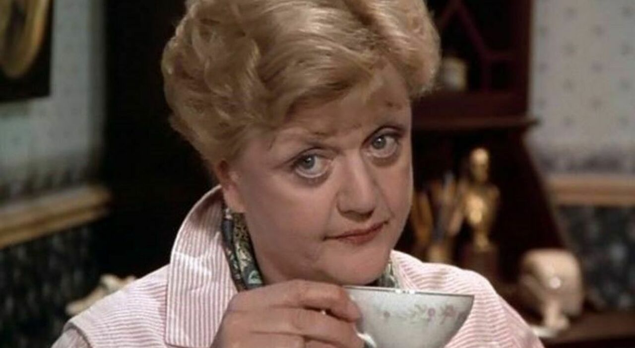 angela-lansbury-morta