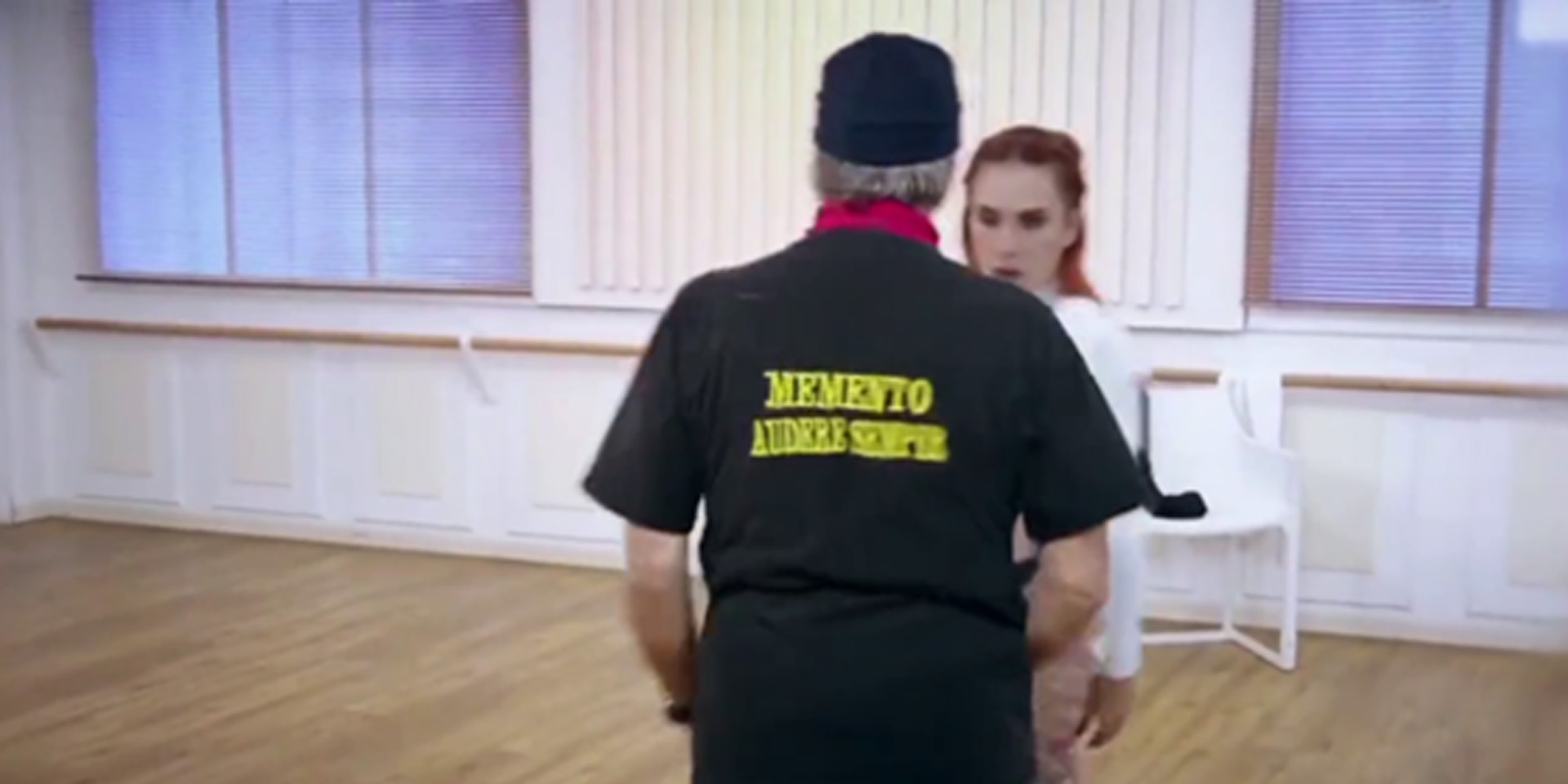 Enrico Montesano e la maglietta della X Mas.