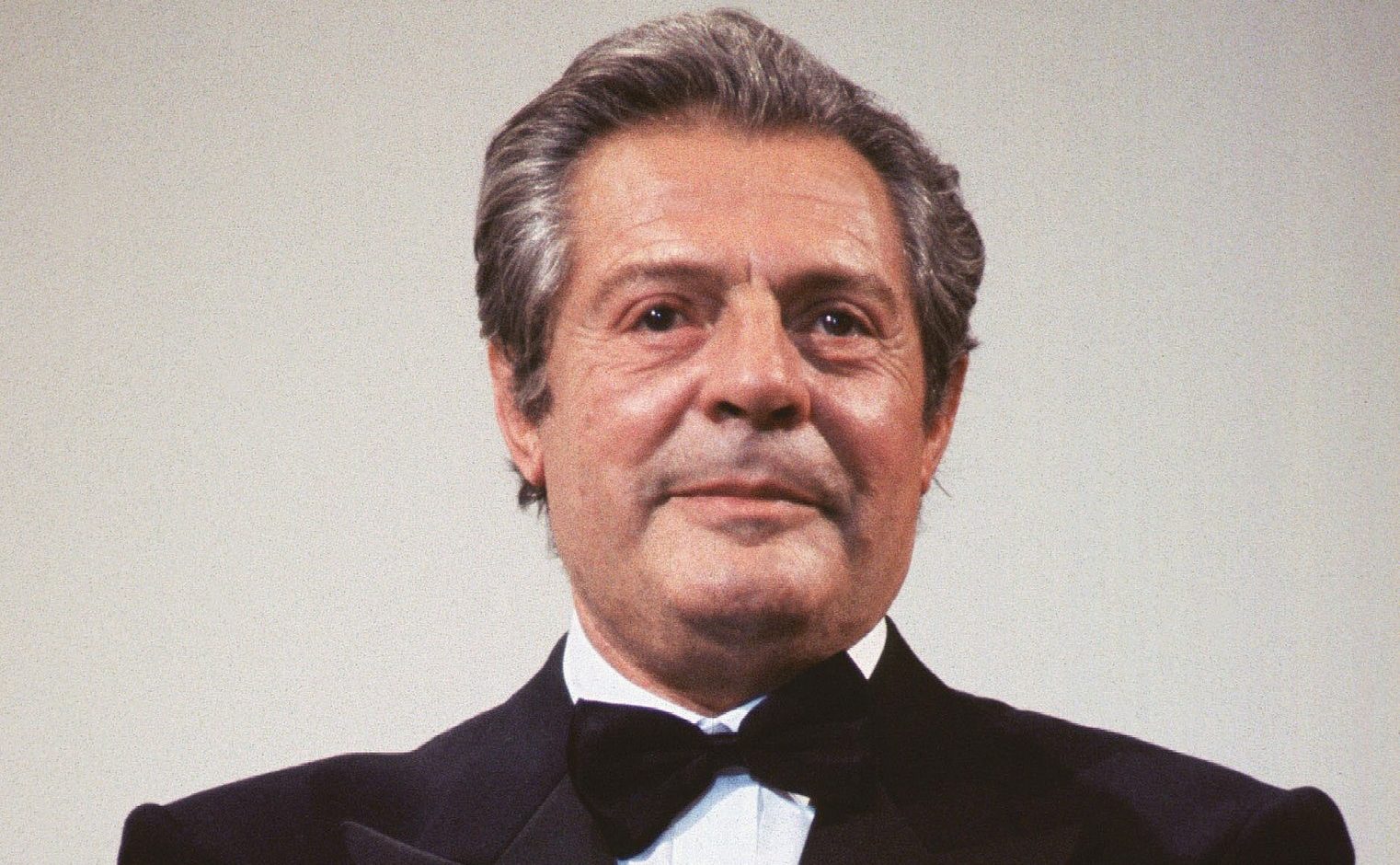 Marcello Mastroianni, biografia, carriera, film più belli, vita privata