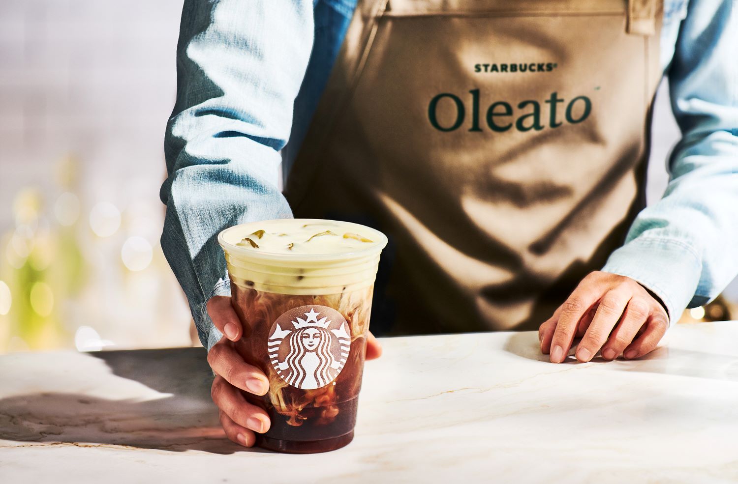 Starbucks lancia la linea Oleato, il caffè con olio extravergine d'oliva