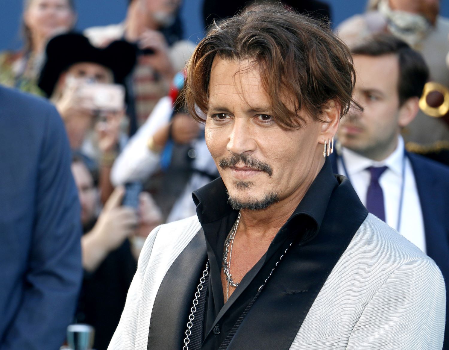 Johnny Depp inizia una nuova vita: addio Hollywood, dove vive adesso?