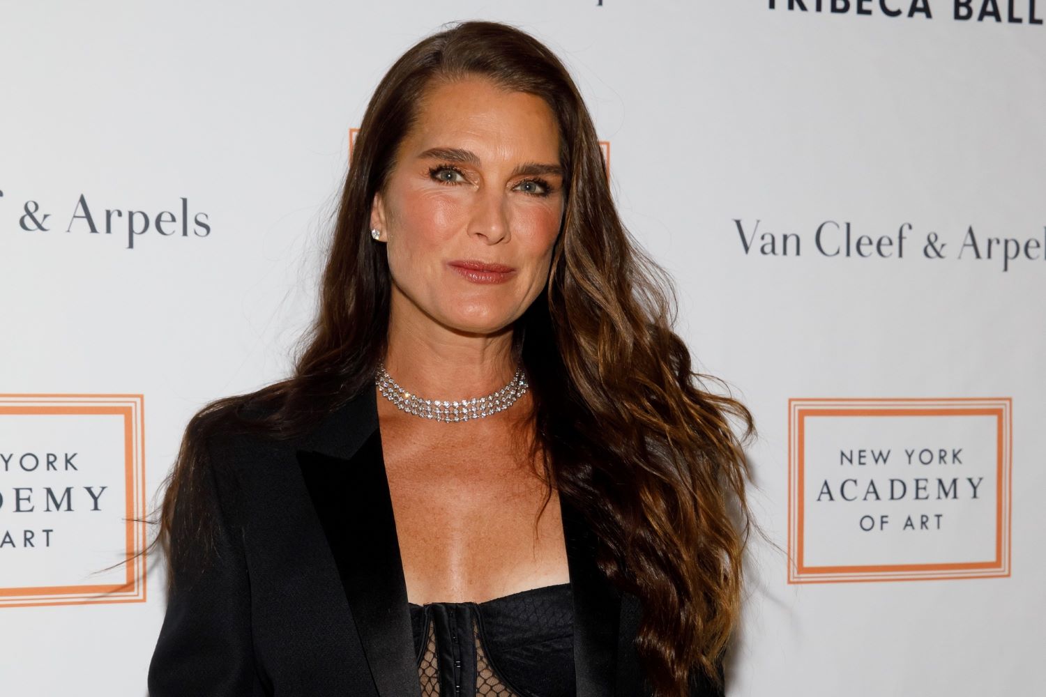 Brooke Shields senza filtri: "Su Playboy a 10 anni, a 11 il primo bacio sul set"
