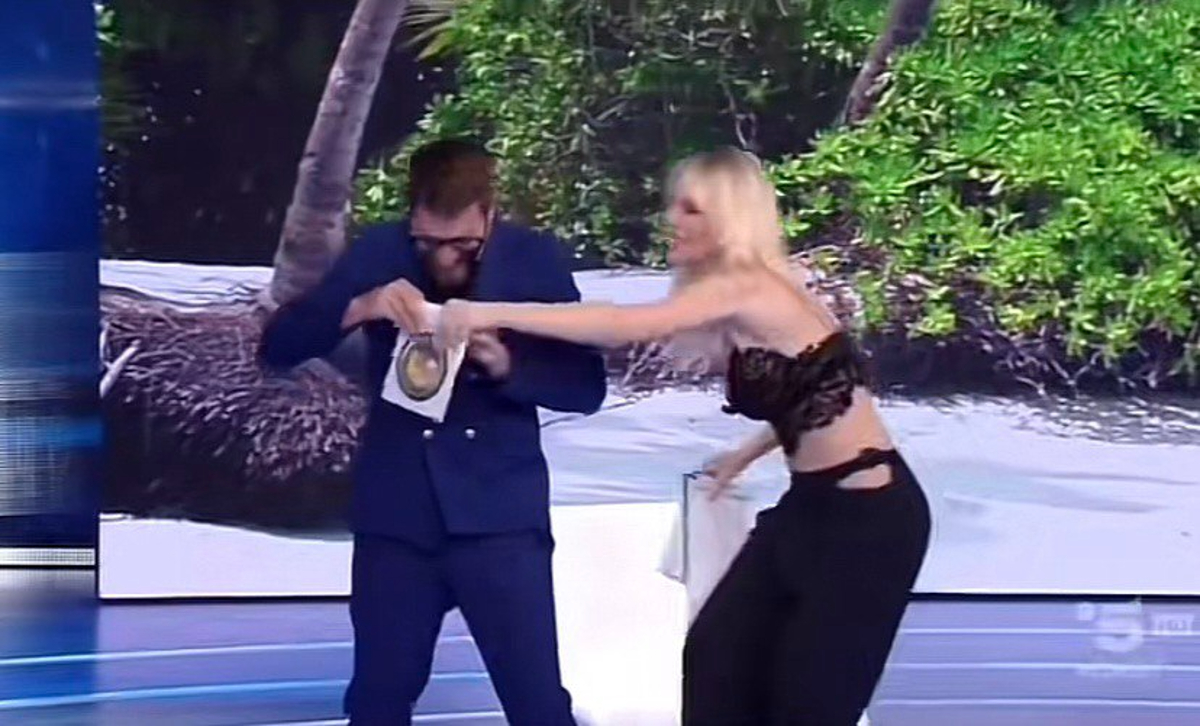 Ilary Blasi ed Enrico Papi.