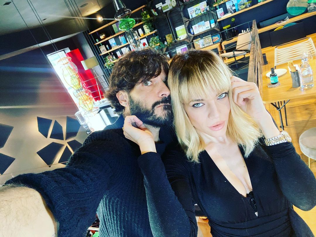 Marco Bocci difende Laura Chiatti: "Ci dividiamo i compiti, non sono un sultano in casa"