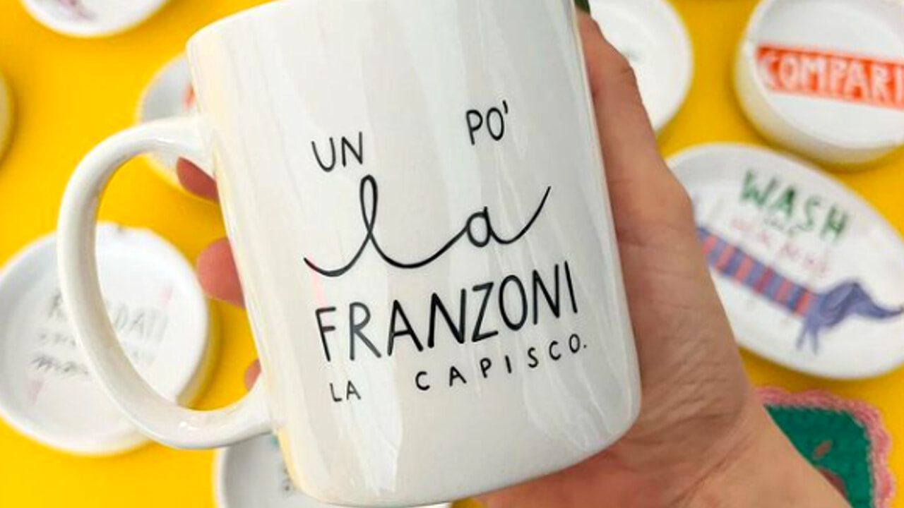 "Un po' la Franzoni la capisco": polemiche per la tazza venduta online, cos'è successo?