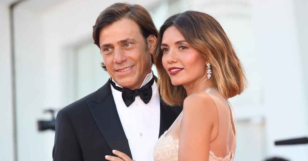 serena-rossi-e-davide1200x_11zon