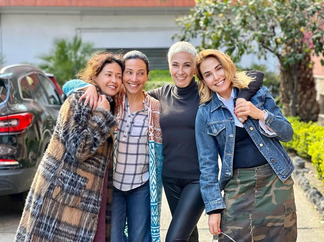 Barbara d'Urso via da Pomeriggio 5, l'ira della sorella Daniela: "Solidarietà e facciamo rumore!"