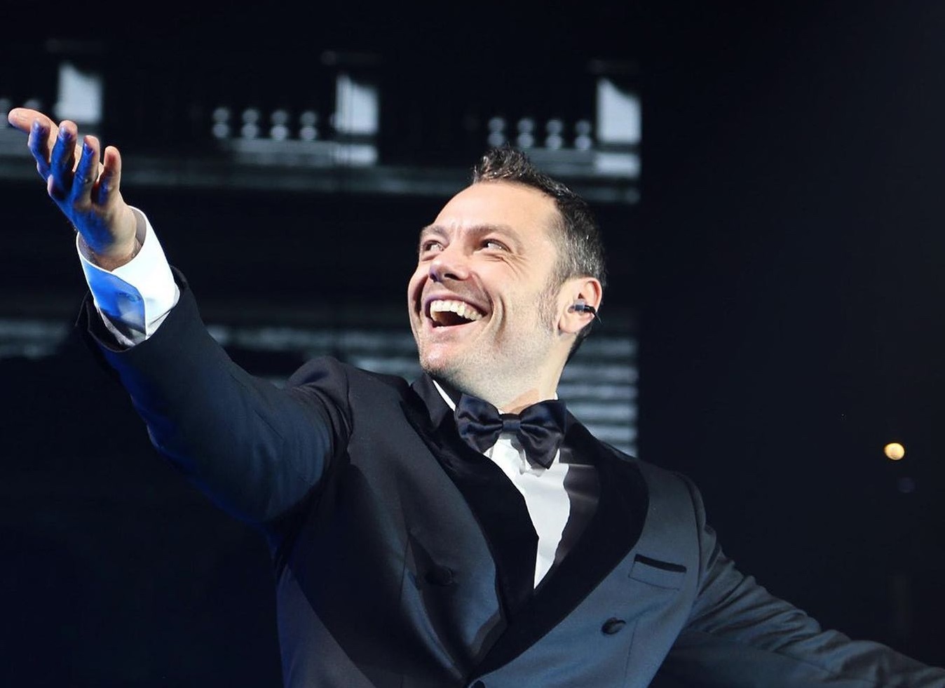 tiziano ferro nodulo alla gola