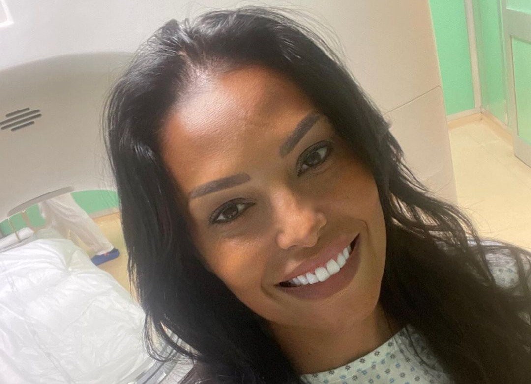 Carolina Marconi mentre effettua degli esami medici