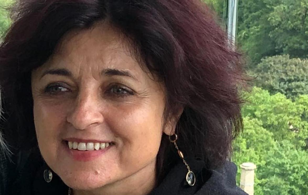 Si trasferisce in Spagna per amore: uccisa a coltellate dal compagno, che poi si impicca