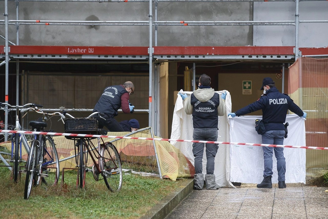 tragedia-a-ravenna-mamma-si-lancia-dal-nono-piano