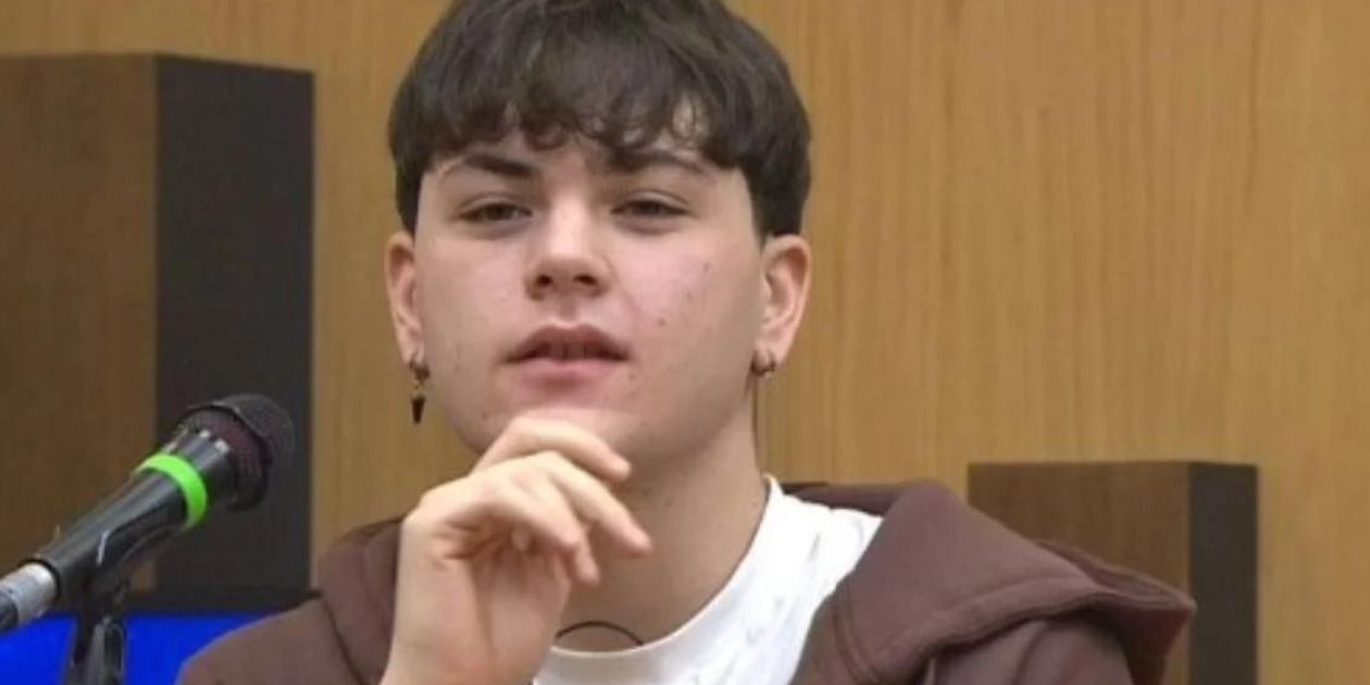 Petit Amici 23 ha parente famoso