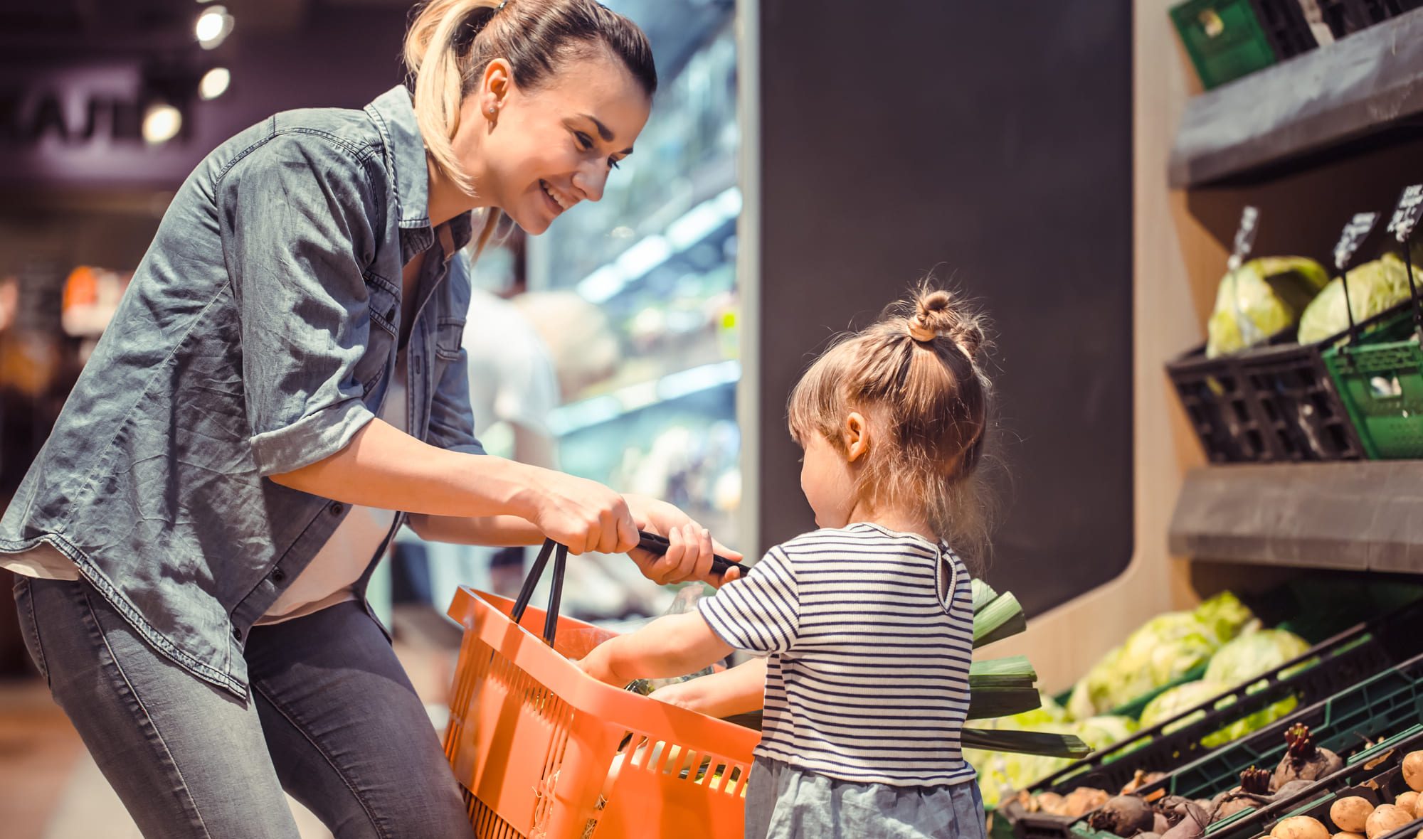 Depositphotos_mamma spesa bimba