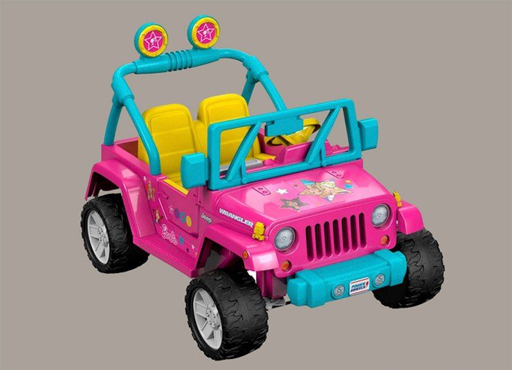 Arresto uomo guida auto giocattolo_Donnaclick