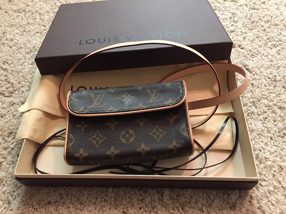 Louis Vuitton originale  Come capire se una borsa Louis Vuitton è  originale o falsa - Donna Moderna