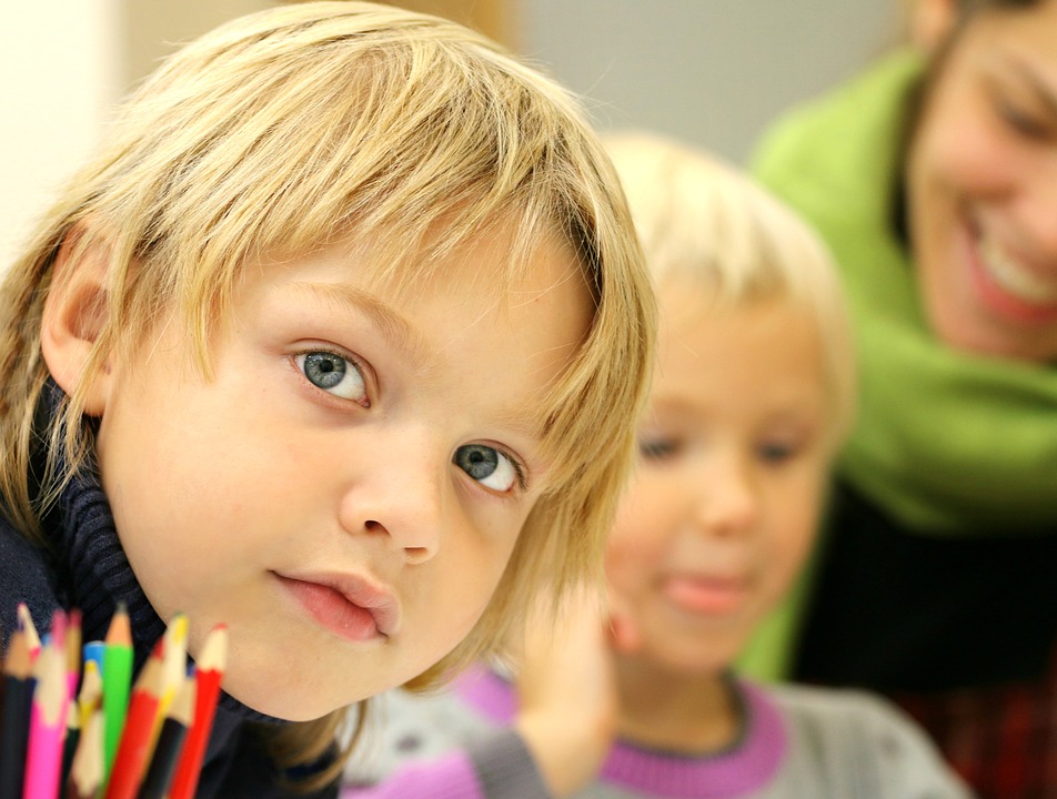 Le migliori 50 frasi per il primo giorno di scuola perfette dalla