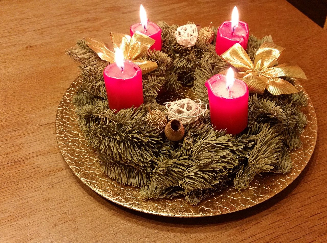 altezza: 29 cm ukiyo Confezione da 6 candele rustiche colori assortiti compleanno candele dell'Avvento Natale durata 12 ore diametro: 2,2 cm colore: Avorio 